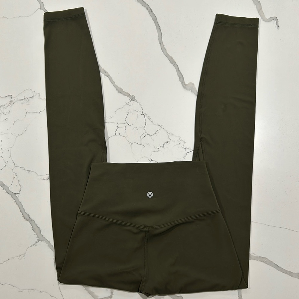 Women's authentic Lululemon align HR pant 28 length Olive green